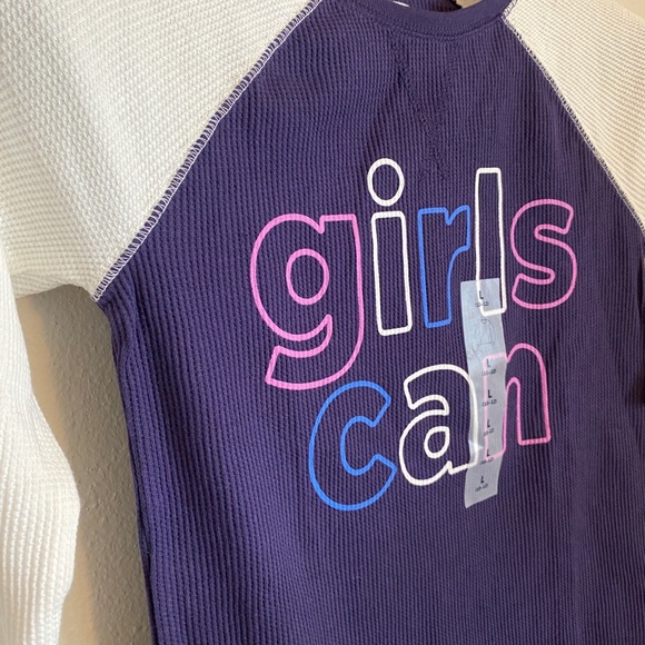 Basics Shirt Bundle - 3 Pieces - Tie Dye T… - Picture 3 of 11